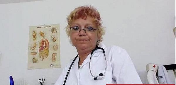  httpgrannydoctor.comwmvNaughtyHeadNurse.com bety 1 640x360 100651 tube.jpg